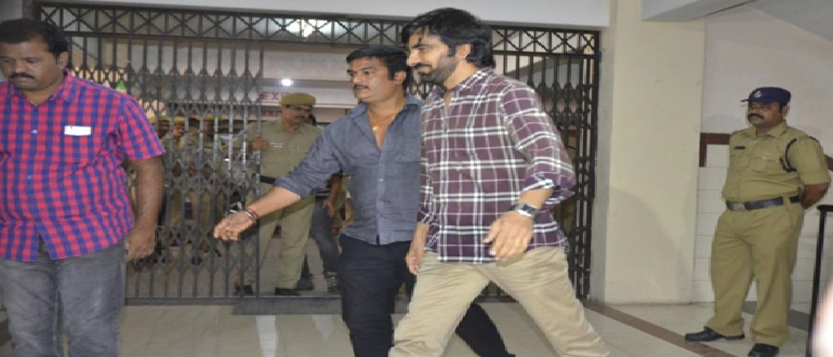 Ravi Teja’s driver appears before SIT in connection with drug racket
